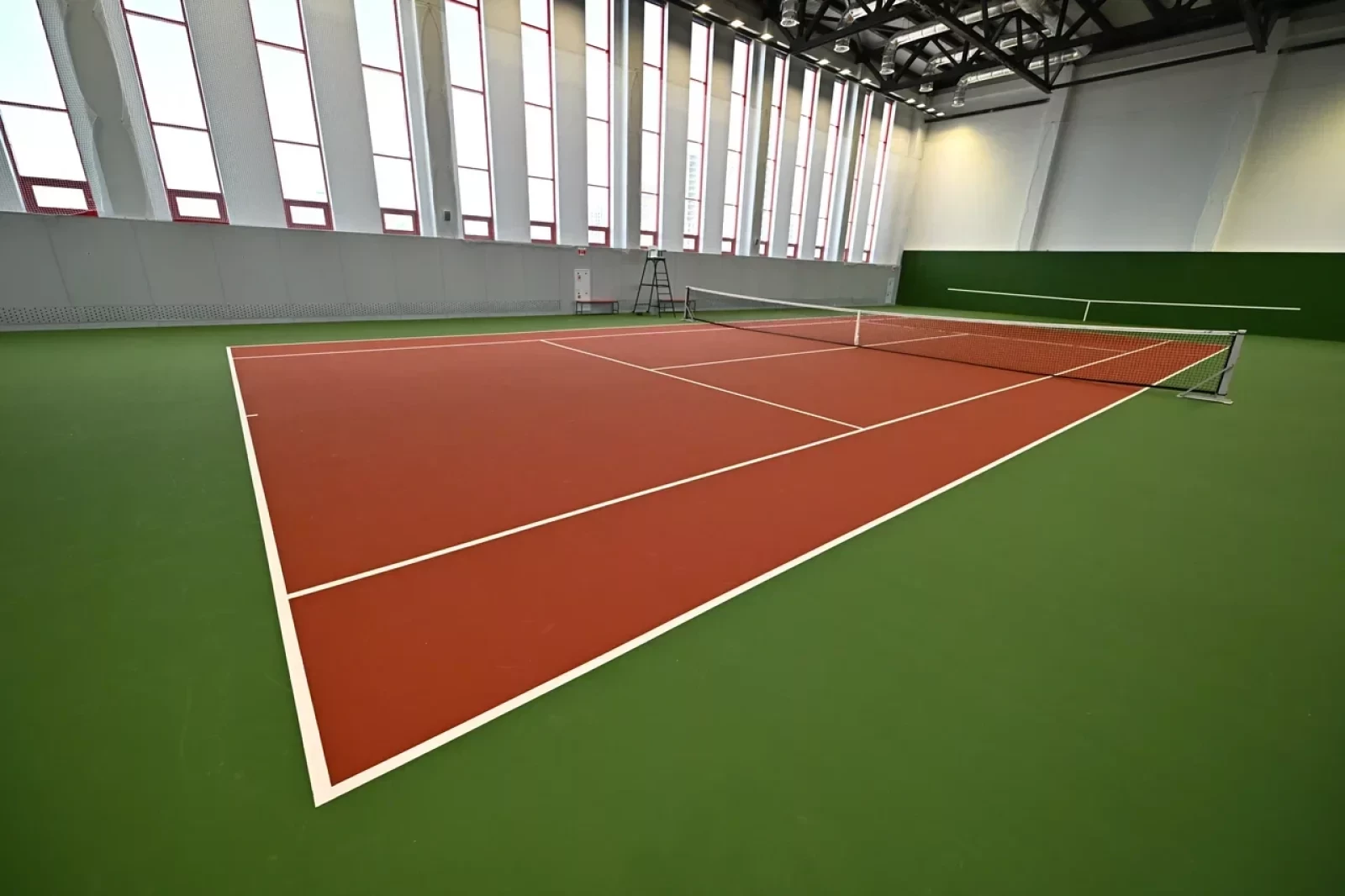 Крытый теннисный корт Теннисного центра на Покровской набережной